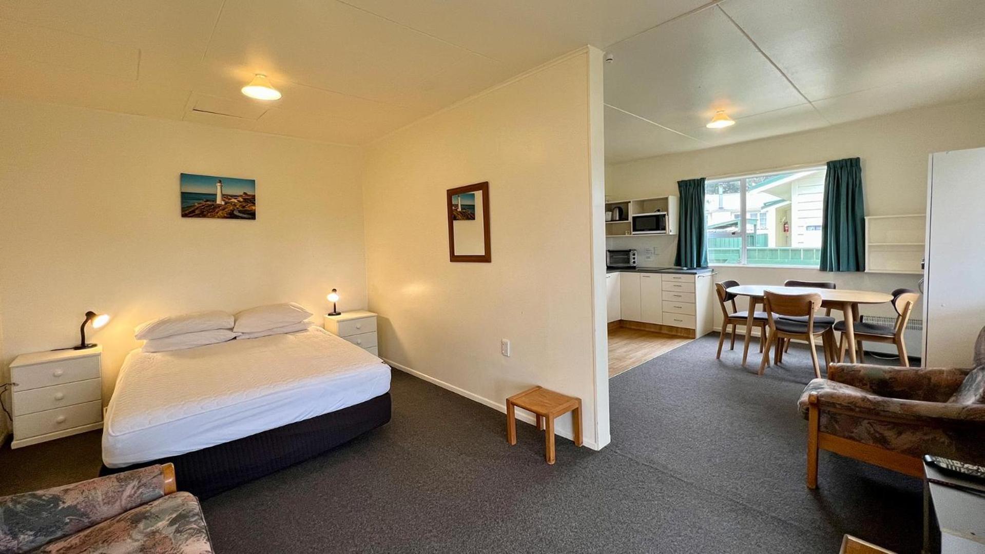 Castlepoint Holiday Park & Motels Экстерьер фото