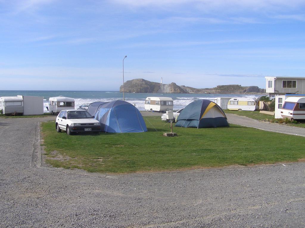 Castlepoint Holiday Park & Motels Экстерьер фото