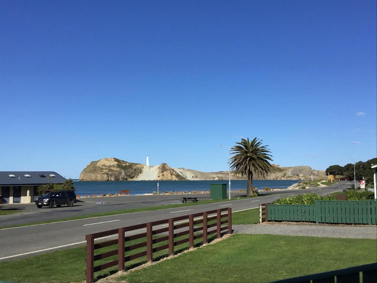 Castlepoint Holiday Park & Motels Экстерьер фото